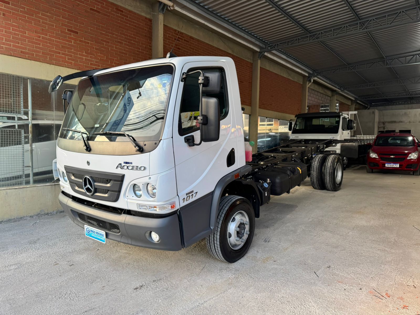 ACCELO 1017 CE 